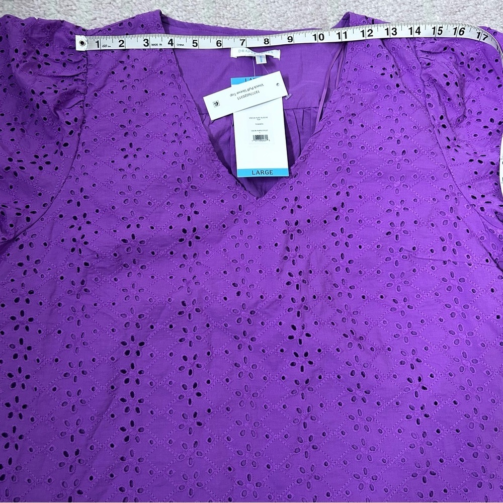 NWT Draper James Purple Eyelet V-Neck Blouse Puff Sleeves Large Preppy Summer - Picture 6 of 10